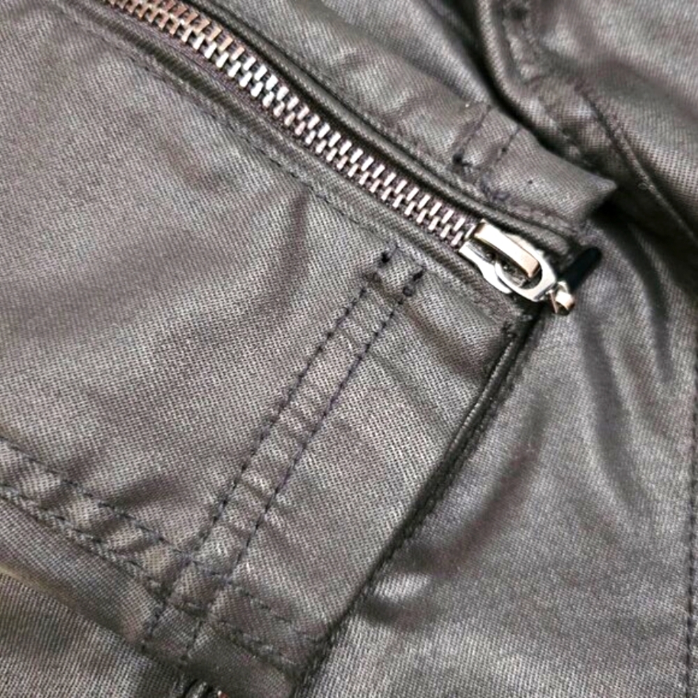🔥HP🔥MOTO JACKET, BLACK COATED w/ DIAGONAL ZIPPERED CLOSURE from WHBM, SIZE 2P - Picture 7 of 16